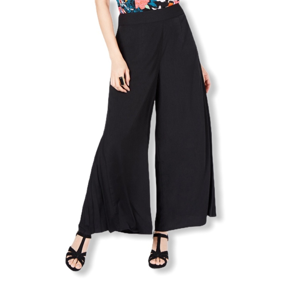 Thalía Sodi Pleated Wide-Leg Pants
